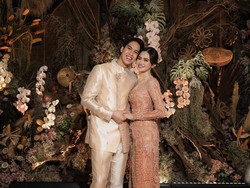 Inspirasi Kebaya Lamaran Artis yang Anggun, Terbaru Syifa Hadju