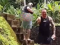 Viral Turis Asing Pamer Bokong di Destinasi Wisata Ubud
