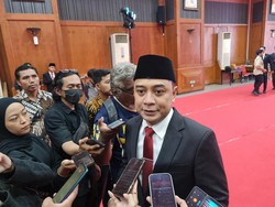 Banyak Anak Pejabat, Pemkot Surabaya Pangkas Beasiswa Pemuda Tangguh