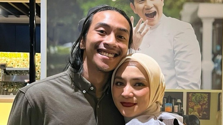 5 Potret Bumi Pradipa Anak Pertama Enno Lerian