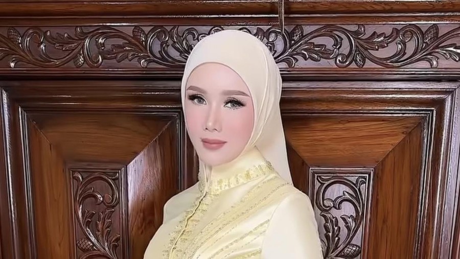 Adu gaya Maia Estianty & Mulan Jameela