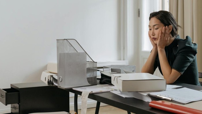 5 Ciri Duck Syndrome yang Bikin Banyak Orang Kelelahan Diam-diam, Kamu Rasakan?