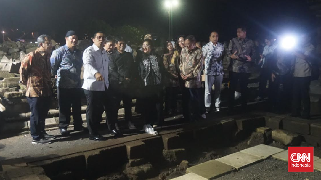 Menteri Kebudayaan Fadli Zon dorong pemanfaatan AI dalam pemugaran candi di Indonesia. Teknologi diharapkan percepat proses pelestarian cagar budaya.
