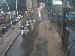 Titik-titik Genangan di Jakarta Pagi Ini, Tinggi Air Capai 50 Cm