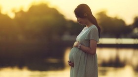 Mitos Gerhana Matahari Cincin Bahaya Buat Ibu Hamil, Ini Faktanya