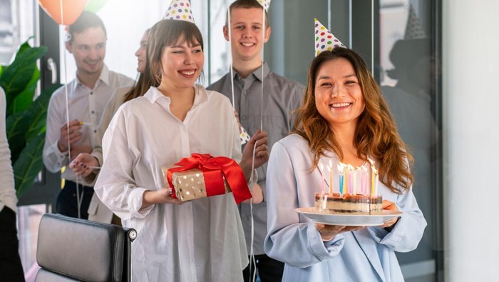 5 Ciri Kepribadian Orang yang Tidak Suka Perayaan Ulang Tahun