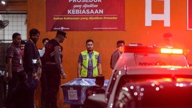 Tim Identifikasi Korban Pesawat ATR Jatuh: Pramugari, Esther Aprilita