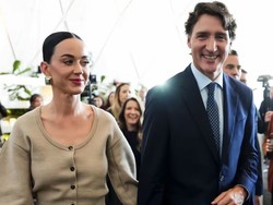 Katy Perry Tampil Bak First Lady Dampingi Justin Trudeau di Forum Ekonomi