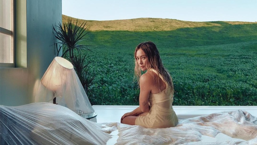 Lirik Lagu Roommates - Hilary Duff