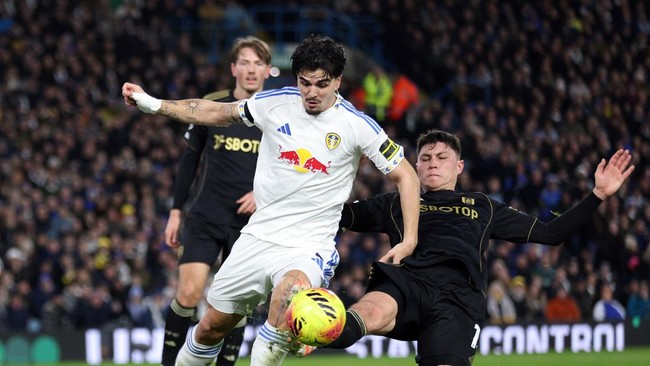 Dua pemain keturunan Indonesia, Pascal Struijk dan Jayden Oosterwolde belum terpikirkan untuk bisa memperkuat Timnas Indonesia dalam waktu dekat.