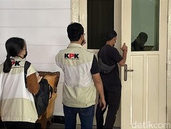 Video KPK Geledah Kantor Bupati Sudewo, Sita 2 Koper-1 Dus