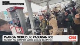 VIDEO: Warga Geruduk Pasukan ICE, Posko Bantuan Berdiri Untuk Imigran