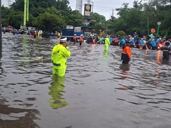 Banjir Jakarta Meluas, 80 RT dan 23 Ruas Jalan Terendam