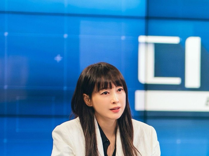 Dalam drama Honour, Lee Na Young akan memerankan karakter Yoon Ra Young, seorang pengacara selebriti ternama yang cerdas.