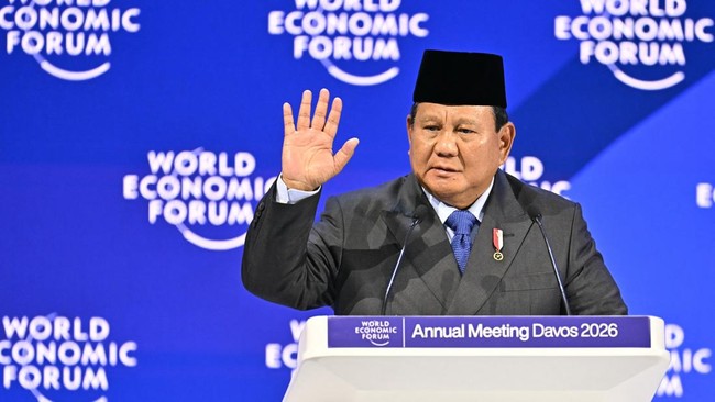 Presiden Prabowo Subianto mengumumkan pencabutan izin 28 perusahaan yang melanggar hukum di WEF Davos 2026.