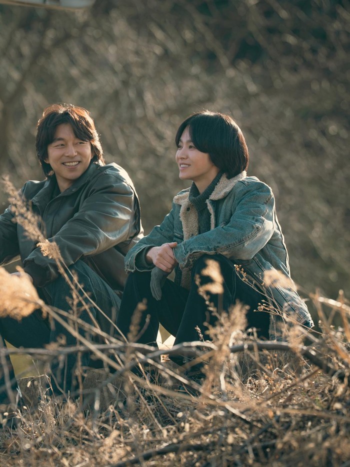 Tantara merupakan drama Korea Netflix yang dibintangi Gong Yoo dan Song Hye Kyo.