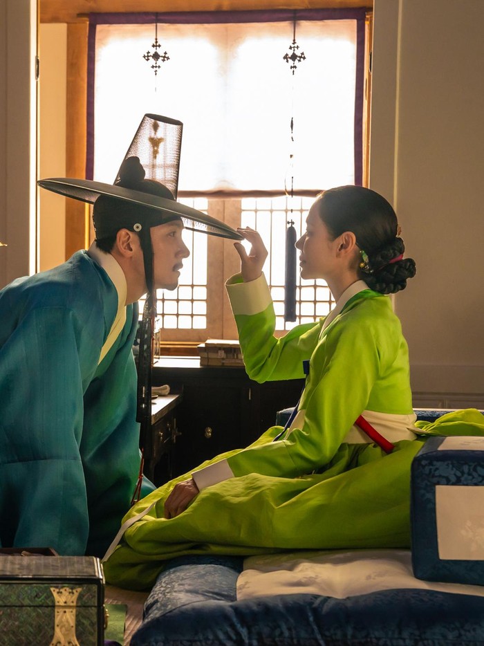 Lady Cho pun memulai permainan berbahaya yang juga melibatkan pria bernama Jo Won (Ji Chang Wook)./ Foto: soompi.com