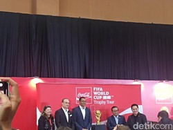Trofi Piala Dunia Mampir di Jakarta