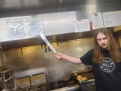 5 Deretan Aturan Makan Paling Aneh di Restoran yang Pernah Bikin Heboh