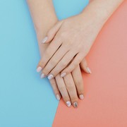 5 Kesalahan Menggunakan Kuteks Gel yang Bikin Kuku Rusak