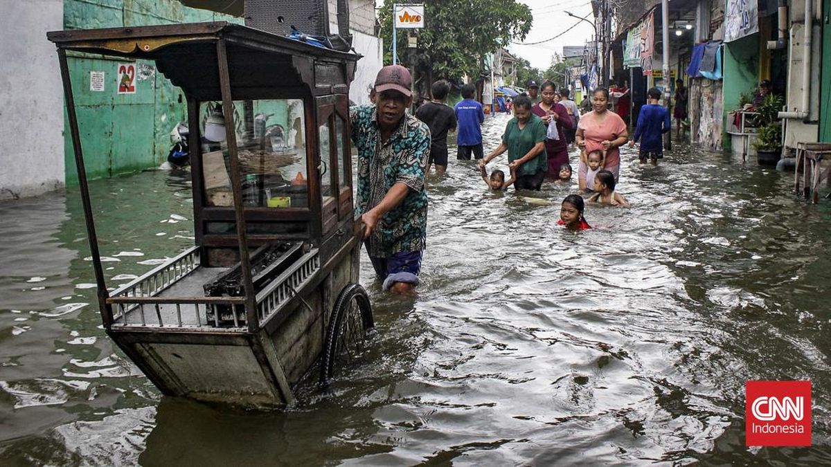 114 RT dan 15 Ruas Jalan di Jakarta Masih Terendam Banjir Jumat Malam