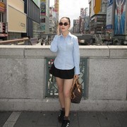 Get The Look: Inspirasi Outfit Effortless Tapi Stylish ala Elina Joerg