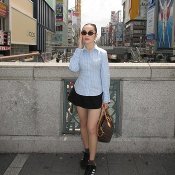 Get The Look: Inspirasi Outfit Effortless Tapi Stylish ala Elina Joerg