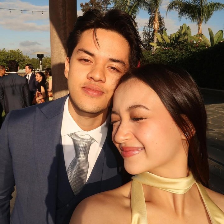 <p>Selain perjalanan karier, kehidupan pribadinya juga kerap menjadi perbincangan hangat warganet. Ia diketahui telah menjalin hubungan dengan artis Megan Domani selama hampir tujuh tahun, Bunda. Keduanya pun cukup sering mengabadikan momen bersama di media sosial.&nbsp;(Foto: Instagram @jeremiemoeremans)</p>