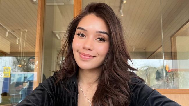 Polres Metro Jakarta Selatan menemukan obat dan surat rawat jalan di lantai 25 apartemen yang ditempati influencer Lula Lahfah yang meninggal Jumat (23/1).