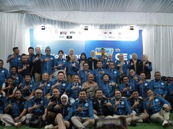 Peringati HUT Ke-7, Gekrafs Gelar Doa Bersama di Huntara Sumbar