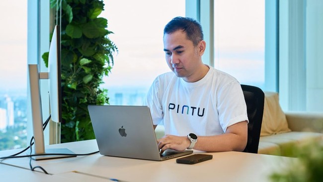 Pengguna Android yang ingin berinvestasi dan trading aset crypto diminta untuk memastikan mengunduh aplikasi resmi PINTU hanya di Google Play.