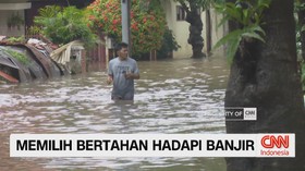 VIDEO: Memilih Bertahan Hadapi Banjir