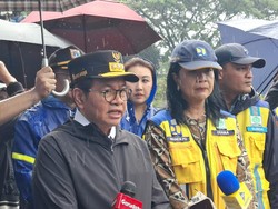 Tinjau Pintu Air Cengkareng Drain Siaga 1, Pramono: Aliran Air Lancar