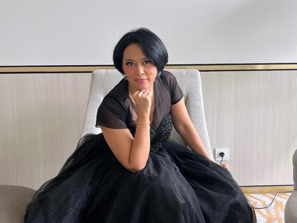 Sarah Sechan Jelaskan Kondisi Mulutnya yang Kerap Disangka Sedang Mengunyah, Ternyata...