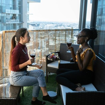 5 Kalimat Diucap Orang Pura-pura Rendah Diri padahal Haus Pujian