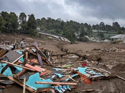 Before After Longsor Dahsyat yang Menerjang 30 Rumah di Cisarua