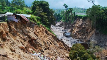 Longsor di Batangtoru Tapanuli Selatan, Ibu dan Anak Hilang Tertimbun