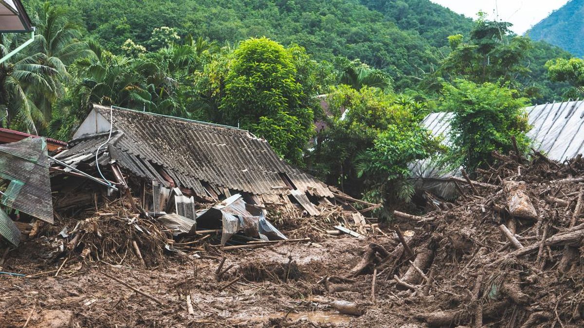 Longsor Terjang Desa Bongas Pemalang Jateng, 2 Orang Hilang