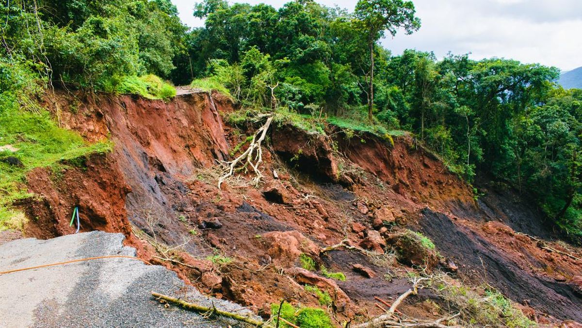Longsor di Cianjur, Jalan Utama Desa Cibuluh 3 Hari Masih Tertimbun