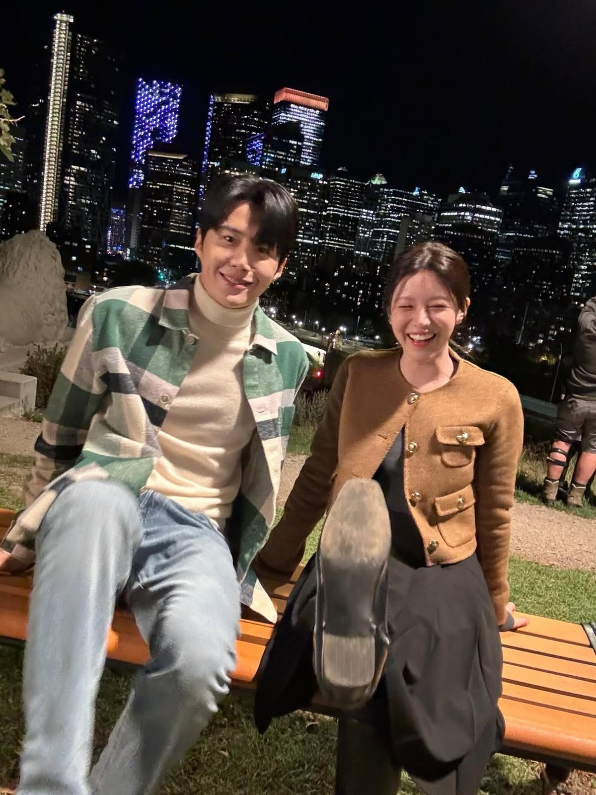 Kim Seon Ho dan Go Youn Jung