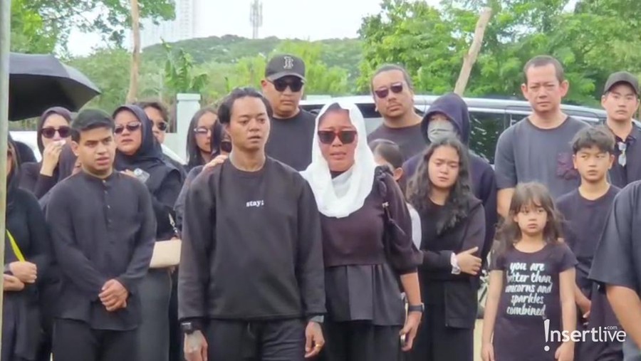 Pemakaman Lula Lahfah