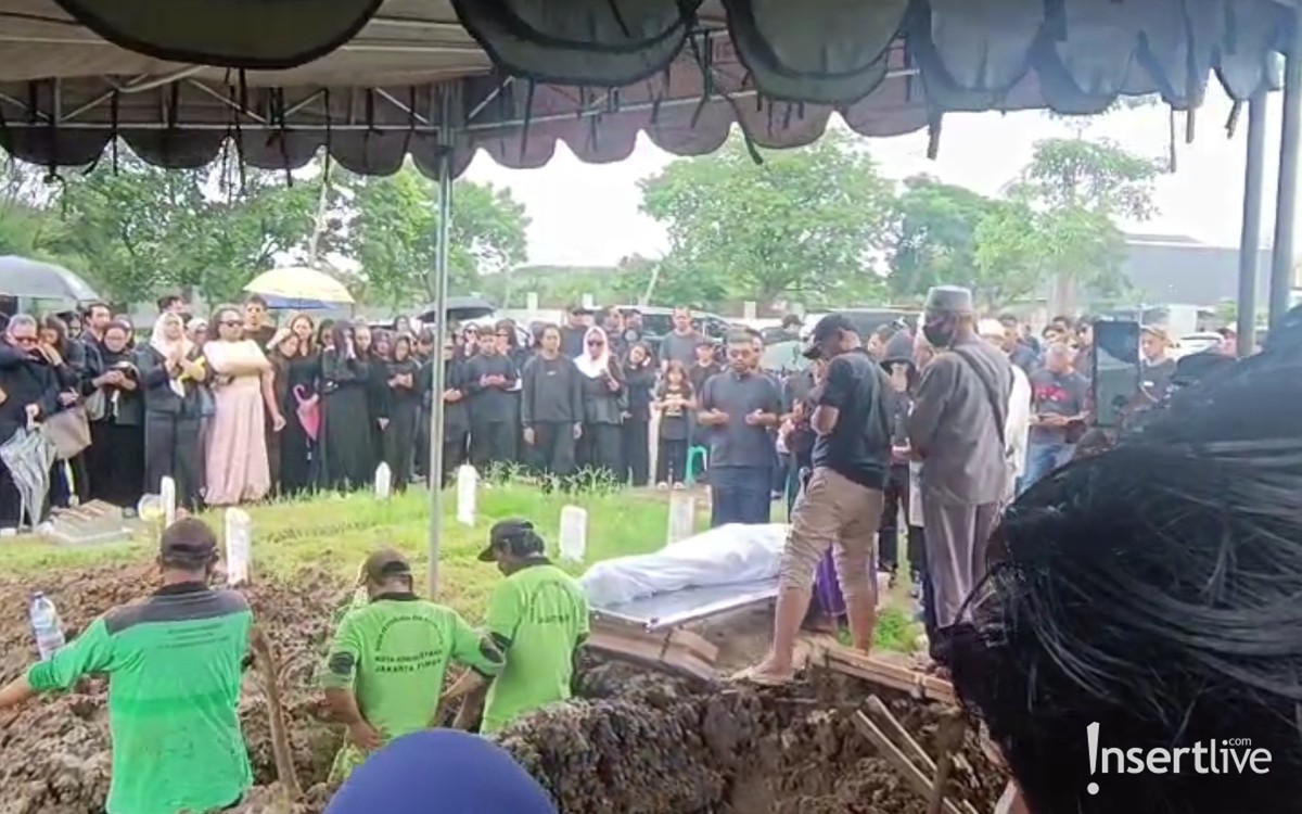 Pemakaman Lula Lahfah