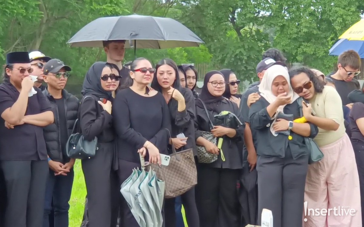 Pemakaman Lula Lahfah