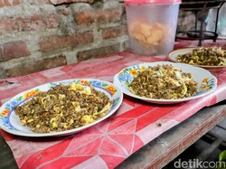 Mencicipi Nasi Goreng Tiwul-Degan Bakar Rempah di Griya Reog Tua Ponorogo