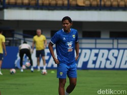 Persiapan Mepet, Adam Alis Optimistis Raih 3 Poin di GBT