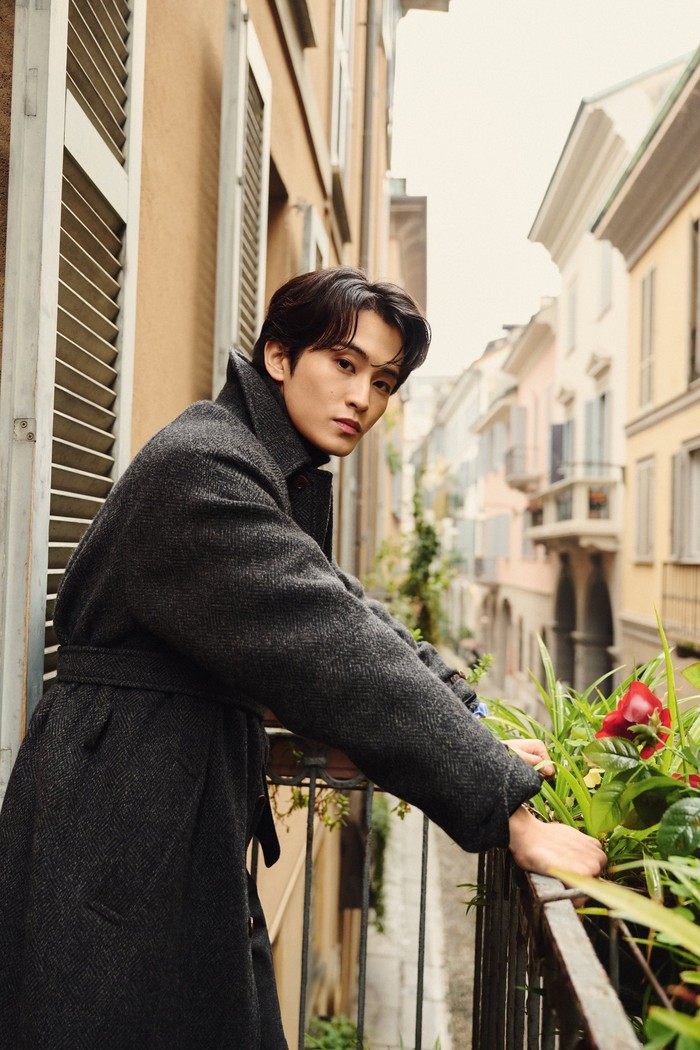 Ralph Lauren pun masuk dalam jajaran brand yang turut memamerkan koleksi terbaru di Milan Fashion Week. Presentasi salon-style Purple Label sekaligus Polo 2026 Menswear itu diadakan di Palazzo Ralph Lauren, Milan, Italia. / Foto: x.com/RalphLauren