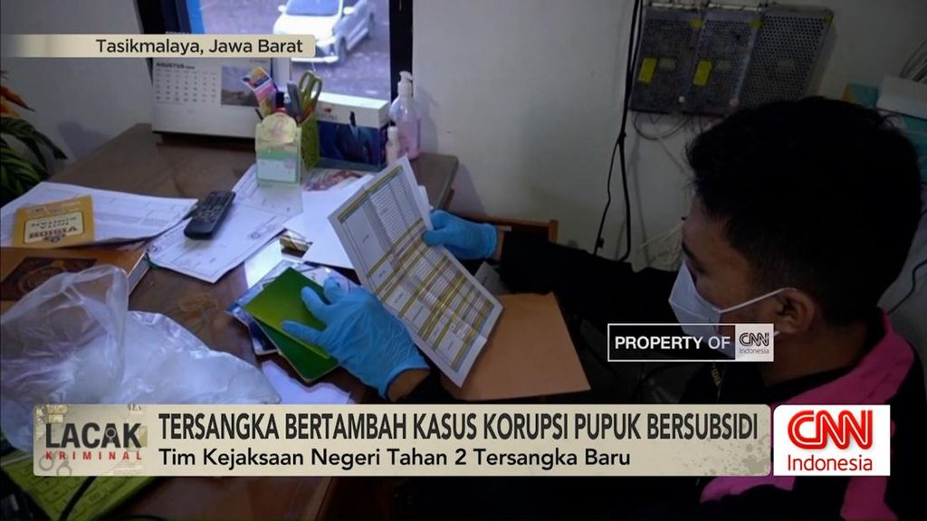 VIDEO: Tersangka Bertambah dalam Kasus Korupsi Pupuk Bersubsidi