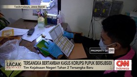VIDEO: Tersangka Bertambah dalam Kasus Korupsi Pupuk Bersubsidi