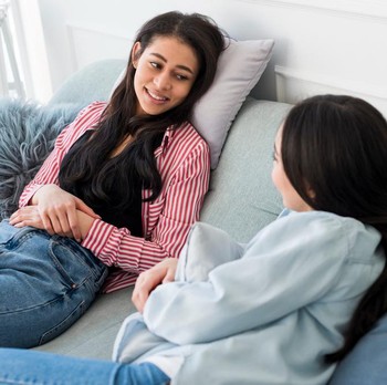 5 Kebiasaan Orang yang Suka Adu Nasib saat Temannya Curhat