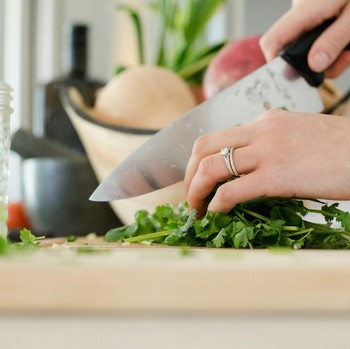 8 Kebiasaan Memasak yang Harus Dihindari agar Masakan Lebih Lezat